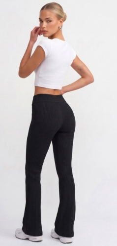 Rippstrick-Flare-Hose Schwarz