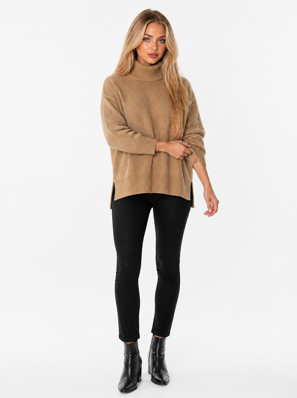 Pullover mit Schlitz – Modell 1